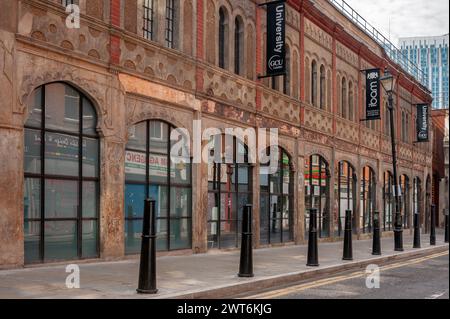 LONDON, UK - APRIL 17, 2011:  Exterior view of the GCU London Campus building in Spitalfields - Glasgow Caledonian University Stock Photo