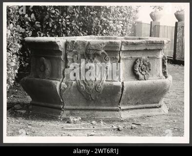 Lazio Viterbo Vignanello Castello Ruspoli. Hutzel, Max 1960-1990 Exterior views of all sides of castle, renovated 1575, including rear view of park. German-born photographer and scholar Max Hutzel (1911-1988) photographed in Italy from the early 1960s until his death. The result of this project, referred to by Hutzel as Foto Arte Minore, is thorough documentation of art historical development in Italy up to the 18th century, including objects of the Etruscans and the Romans, as well as early Medieval, Romanesque, Gothic, Renaissance and Baroque monuments. Images are organized by geographic reg Stock Photo