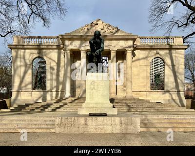 The Thinker statue stands outside the Rodin Museum on the Benjamin Franklin Parkway in Philadelphia. Stock Photo