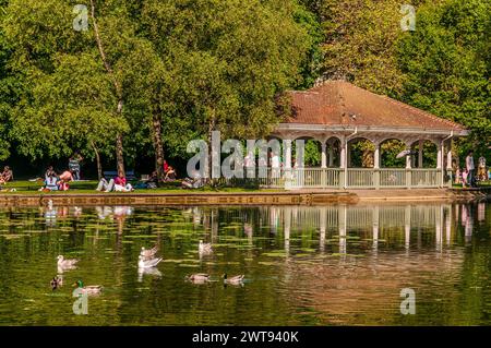 St Stephen's Green is a public park within the city of Dublin, located in one of the most central areas, near the shopping center of the same name, ne Stock Photo