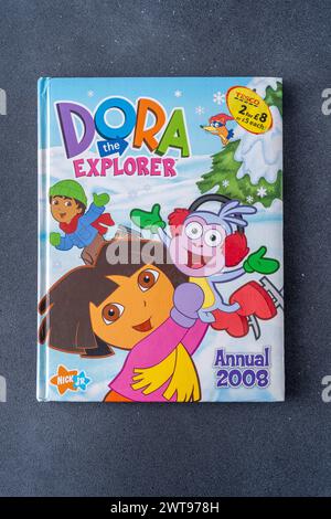 Dora the explorer hi-res stock photography and images - Alamy