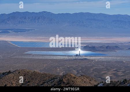 thermal and photovoltaic solar power plants in the Mojave Desert near Ivanpah and Primm Stock Photo