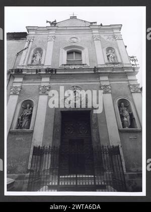 Campania Caserta Capua Chiesa della Concezione. Hutzel, Max 1960-1990 Exterior views of the church. Facade decorated with statues. The interior contains a baroque altar in polychrome marble (no photos of altar in Hutzel). German-born photographer and scholar Max Hutzel (1911-1988) photographed in Italy from the early 1960s until his death. The result of this project, referred to by Hutzel as Foto Arte Minore, is thorough documentation of art historical development in Italy up to the 18th century, including objects of the Etruscans and the Romans, as well as early Medieval, Romanesque, Gothic, Stock Photo