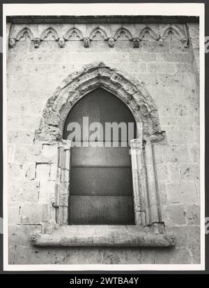 Sardinia Sassari Sassari S. Giacomo. Hutzel, Max 1960-1990 Medieval: Architecture (13th century) with Pisan influences. Decorative trilobe arches along cornice: at the base of each are carved animal and human faces. Small campanile and pointed arches with trilobe insets. Object Notes: Sassari environs. Undocumented Hutzel name. German-born photographer and scholar Max Hutzel (1911-1988) photographed in Italy from the early 1960s until his death. The result of this project, referred to by Hutzel as Foto Arte Minore, is thorough documentation of art historical development in Italy up to the 18th Stock Photo