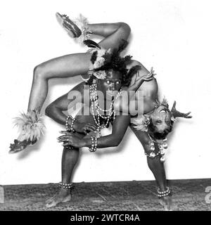 Josephine Baker, American:French artist, in the Folies Bergere during a performance. France, Paris, 1927 Stock Photo