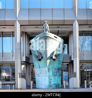 International Memorial to Seafarers by Michael Sandle at the The International Maritime Organization (IMO) in London Stock Photo