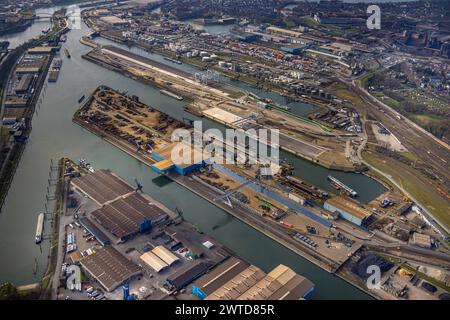 Luftbild, Duisport - Duisburger Hafen, Hafengebiet mit Ölinsel, Kohleninsel und Schrottinsel, Ruhrort, Duisburg, Ruhrgebiet, Nordrhein-Westfalen, Deutschland, Duisburg-N ACHTUNGxMINDESTHONORARx60xEURO *** Aerial view, Duisport Duisburg harbor, harbor area with oil island, coal island and scrap island, Ruhrort, Duisburg, Ruhr area, North Rhine-Westphalia, Germany, Duisburg N ACHTUNGxMINDESTHONORARx60xEURO Stock Photo