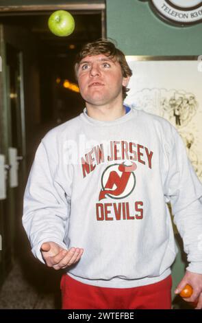 VLADIMIR KRUTOV Ice hockey Soviet during world Championship in Sweden Stock Photo