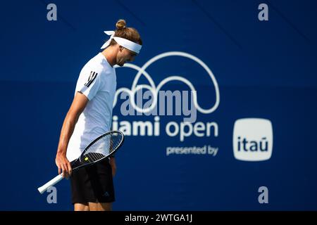 MIAMI GARDENS, FLORIDA - MARCH 17: Alexander Zverev of Germany practices during Day One of Qualifying at the Hard Rock Stadium on March 17, 2024 in Miami Gardens, Florida. (Photo by Mauricio Paiz) Stock Photo