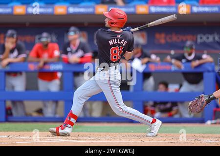 This Mlb Game Is Making History: Gilbert'S First Hit - 2xazbal