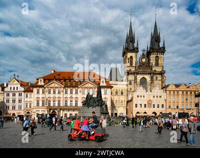 Kinsky Palace, Church of Our Lady before Tyn, Old Town Square, Jan Hus Monument, Staromestske Namesti, Prague, Czech republic Stock Photo