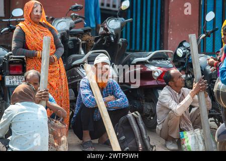 Gautam Buddh Nagar, India. 18th Mar, 2024. A needy Muslim mason with ...