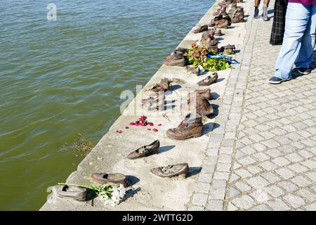 Iron Shoes memorial to 2WW Jewish Holocaust victims symbolizing the massacre of people shot on the Danube bank Stock Photo