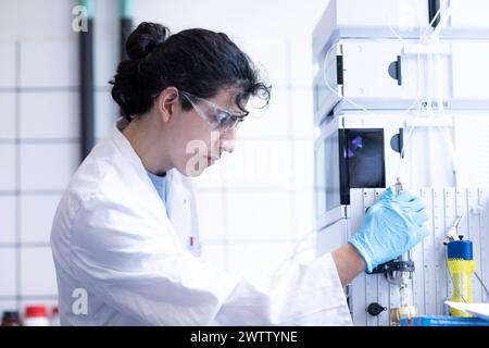 Scientist conducting research in a laboratory Stock Photo