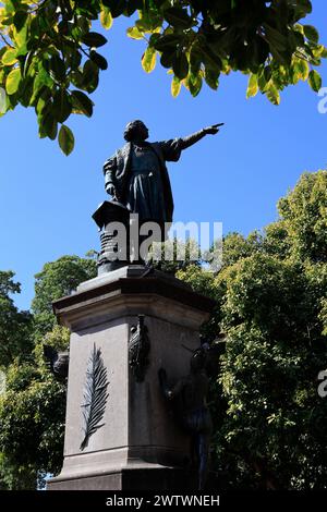 A closed up view of Statue of Christopher Columbus in Parque Colon in the Colonial City of Santo Domingo, Dominican Republic Stock Photo