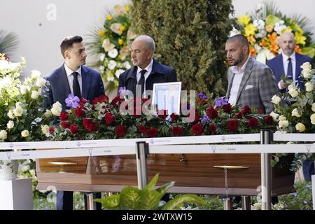 Firenze, Italia. 20th Mar, 2024. La salma di Joe Barone durante la visita dei parenti alla Camera Ardente del DG della Fiorentina presso il Viola Park Rocco Commisso a Firenze, Italia - Cronaca, Sport. 20 Marzo 2024 (foto Marco Bucco/LaPresse) The coffin of Joe Barone during the visit of relatives to the funeral chamber of Fiorentina's DG at the Viola Park Rocco Commisso in Florence, Italy - News, Sports. March 20, 2024 (photo by Marco Bucco/LaPresse) Credit: LaPresse/Alamy Live News Stock Photo