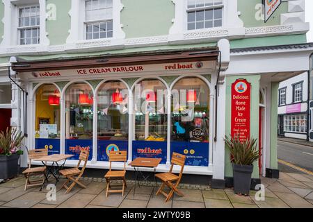 The Red Boat ice cream parlour in Beaumaris on the Isle of Anglesey. Ynys Mon. Stock Photo