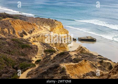 Flat rock and Torrey pines cliff, San Diego California Stock Photo