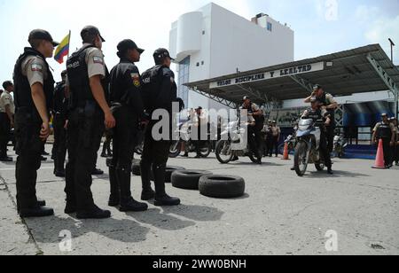 GYE-PLAN FICE Guayaquil, miercoles 20 de marzo del 2024 Mediante rueda de prensa la Policia Nacional dio detalles sobre la puesta en marcha del plan Fuerza Investigativa Contra la Extorsion , FICE. En la grafica elementos de la policia motorizada, mientras realizan ejercicios. Fotos:CÃ sar Munoz/API Guayaquil Guayas Ecuador CLJ-GYE-PLANFICE-5f773c386ab09d2a14a81f729e6a9c7b *** GYE PLAN FICE Guayaquil, Wednesday, March 20, 2024 At a press conference, the National Police gave details about the implementation of the Investigative Force Against Extortion plan, FICE In the graphic elements of the m Stock Photo