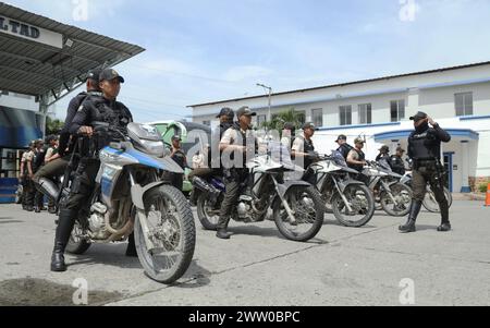 GYE-PLAN FICE Guayaquil, miercoles 20 de marzo del 2024 Mediante rueda de prensa la Policia Nacional dio detalles sobre la puesta en marcha del plan Fuerza Investigativa Contra la Extorsion , FICE. En la grafica elementos de la policia motorizada, mientras realizan ejercicios. Fotos:CÃ sar Munoz/API Guayaquil Guayas Ecuador CLJ-GYE-PLANFICE-a9a1f9bb92a12aece1025298428d18fe *** GYE PLAN FICE Guayaquil, Wednesday, March 20, 2024 At a press conference the National Police gave details on the implementation of the Investigative Force Against Extortion plan, FICE In the graphic elements of the motor Stock Photo