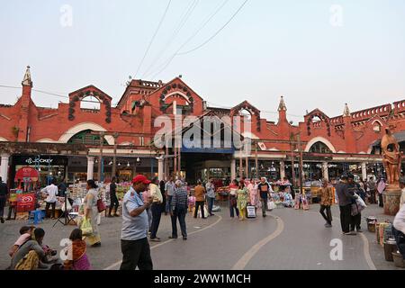 Entrance to the historic New Market shopping complex, along Lindsay Street, Kolkata, West Bengal, India Stock Photo