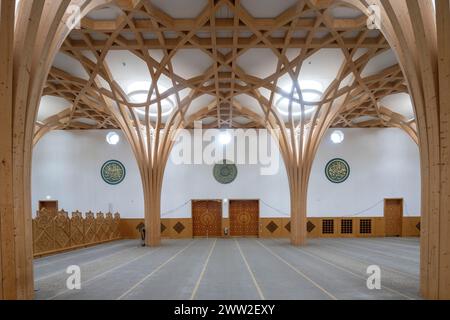 wooden vaulted arches, view towards women's prayer area, The Cambridge Central Mosque, Cambridge, England Stock Photo