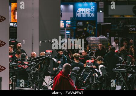 Arnold Schwarzenegger & Phil Heath train at the Arnolds Sport Festival 2024 using Panatta gym equipment. Stock Photo