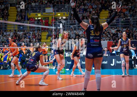 Turin, Italy, Italy. 20th Mar, 2024. Turin, Italy 10 January 2024 .Final CEV Volleyball Cup 2024 Women .Reale Mutua Fenera Chieri '76 (ITA) - Viteos Neuchatel UC (SUI) 3-1.Pala Gianni Asti Turin. Reale Mutua Fenera Chieri'76 celebrates scoring during Final CEV Champions League match between Reale Mutua Fenera Chieri '76 and Viteos Neuchatel UC at Pala Gianni Asti in Turin, Italy 20 March 2024 (Credit Image: © Tonello Abozzi/Pacific Press via ZUMA Press Wire) EDITORIAL USAGE ONLY! Not for Commercial USAGE! Stock Photo