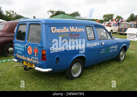 A CLASSIC MORRIS MARINA VAN AT A CLASSIC CAR SHOW Stock Photo