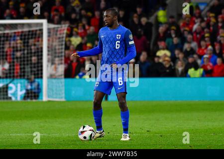 Cardiff, Wales. 21 March 2024. Glen Kamara of Finland on the ball during the UEFA EURO 2024 play-off semi-final between Wales and Finland at the Cardiff City Stadium in Cardiff, Wales, UK on 21 March 2024. Credit: Duncan Thomas/Majestic Media. Stock Photo