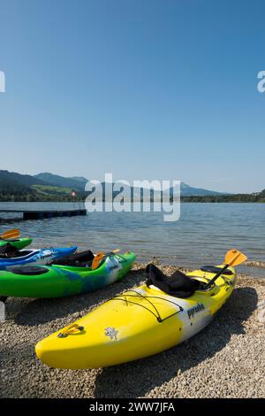 Kayaks, Lake Ammer, near Herrsching am Lake Ammer, Fuenfseenland, Upper Bavaria, Bavaria, Germany Stock Photo