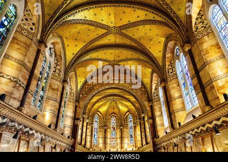 Gold mosaic ceiling of the Fitzrovia Chapel, Pearson Square, London, England Stock Photo