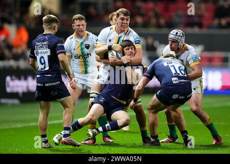 Bristol, UK. 22nd Mar, 2024. Tom Lockett of Northampton Saints gets Benhard Janse Van Rensburg of Bristol Bears in a choke hold during the Gallagher Premiership Rugby match between Bristol Rugby and Northampton Saints at Ashton Gate, Bristol, England on 22 March 2024. Photo by Scott Boulton. Editorial use only, license required for commercial use. No use in betting, games or a single club/league/player publications. Credit: UK Sports Pics Ltd/Alamy Live News Stock Photo