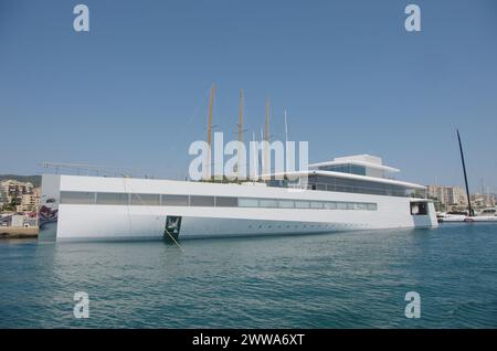 78m Superyacht Venus in Palma de Mallorca. Built by Feadship in The Netherlands for Steve Jobs of Apple, who unfortunately died befor Venus was completed. Designed by Phillippe Starck, Venus has a crew of 22 and can host 12 guests. It is currently owned by Laurene Powell Jobs, Steve's widow. Julu 2021 Stock Photo