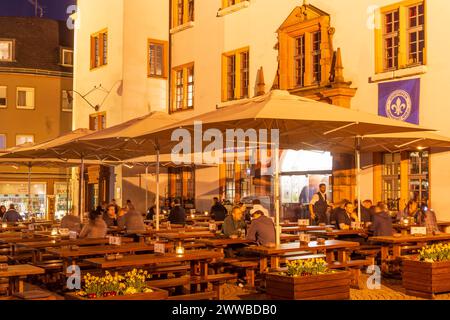 Darmstadt: square Marktplatz, Old Town Hall, restaurant in Bergstraße, Hessen, Hesse, Germany Stock Photo