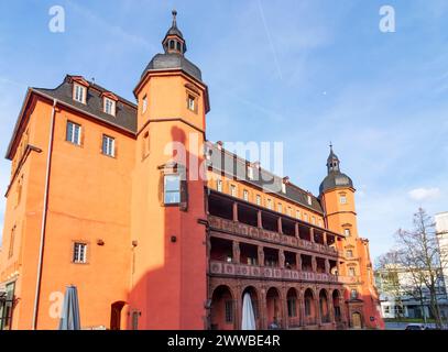 Offenbach am Main: Isenburger Schloss (Isenburg Castle), today Hochschule für Gestaltung (HfG) (College of Design) in Frankfurt Rhein-Main, Hessen, He Stock Photo