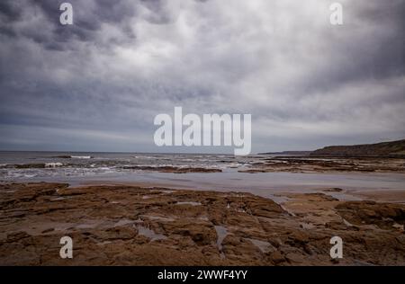 Low tide on a wintery Scarborough Beach Stock Photo