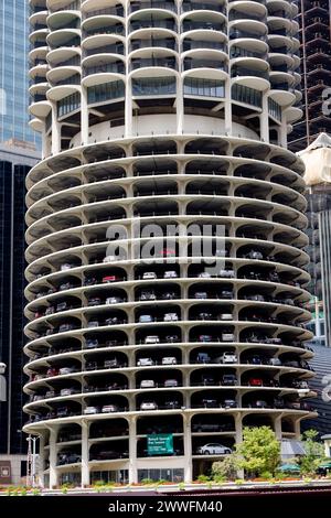 Chicago, Illinois. - Marina City Parking Spaces, Apartments Above. Construction completed 1964. Stock Photo