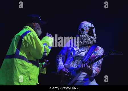 Wes Borland, left, and Fred Durst of Limp Bizkit perform at