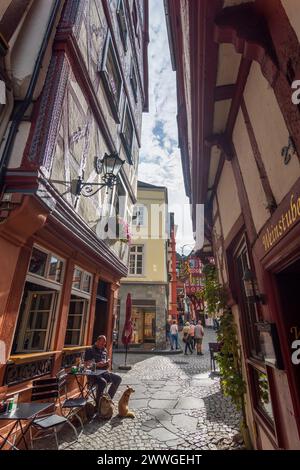 Narrov Alley In Old Town, Wine Bar Bernkastel-kues Mosel Rheinland 