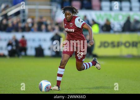 London, UK. 24th Mar, 2024. London, England, March 24th 2024: Hawa Cissoko (23 West Ham United) in action during the FA Womens Super League game between West Ham United and Chelsea at the Chigwell Construction Stadium in London, England. (Alexander Canillas/SPP) Credit: SPP Sport Press Photo. /Alamy Live News Stock Photo