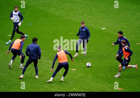 Coventry City's Josh Eccles (centre right) during a training session at the Coventry Building Society Arena, Coventry. Picture date: Monday March 25, 2024. Stock Photo