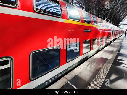 double-decker local train at the main station, Germany, Hesse, Frankfurt am Main Stock Photo