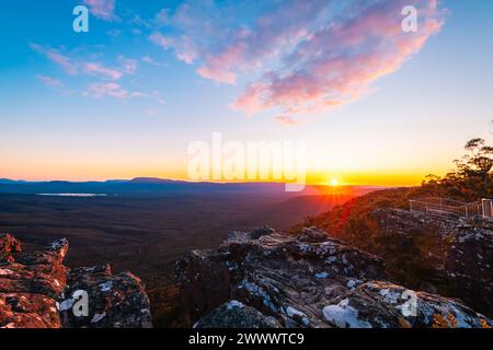 Spectacular sunset above the Victoria Valley viewed from the Reed Lookout, Grampians, Victoria, Australia Stock Photo