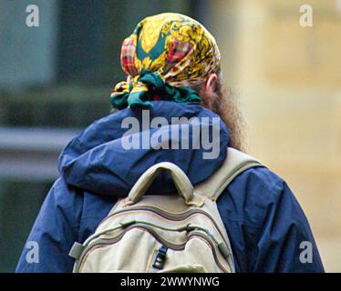Glasgow, Scotland, UK. 26th March, 2024: UK Weather:  Sunny spring weather in the city saw locals and tourists on the streets of the city centre. Credit Gerard Ferry/Alamy Live News Stock Photo