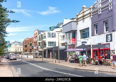 Seafront cafes on North Steyne, Manly, North Sydney, Sydney, New South Wales, Australia Stock Photo