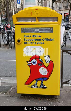 MAILBOX LA POSTE  OLYMPIC PHRYGE PARIS OLYMPIC GAMES 2024 Stock Photo