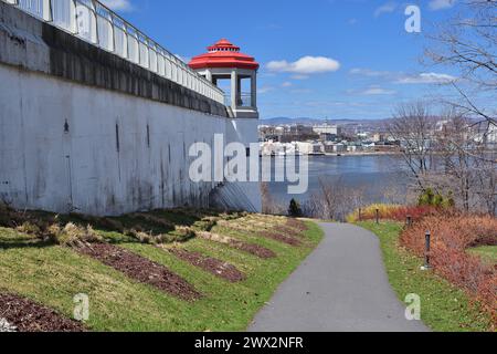 Levis Quebec fortification wall at Terrasse du Chevalier de Levis. Red pavilion with spectacular view of St-Lawrence River Stock Photo