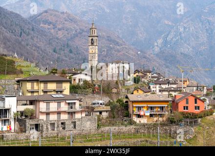View of Intragna village with the San Gottardo church, fraction of the Centovalli, district of Locarno, in the canton of Ticino, Switzerland Stock Photo