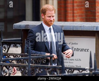 Prince Harry, Duke of Sussex, arrives at the High Court in a phone-tapping and privacy case. The case is against Associated Newspapers (ANL). Stock Photo